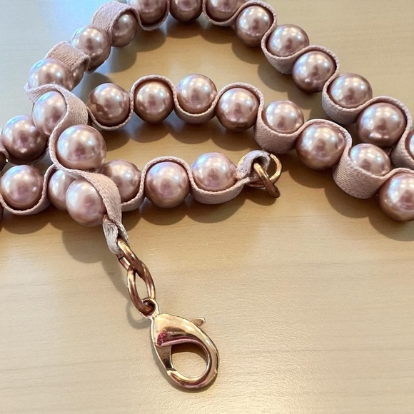 Vintage Ara Rose Gold Faux Pearl Necklace and Ribbon 40” - Picture 10 of 17